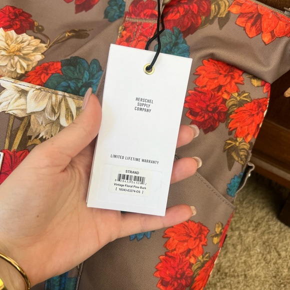 Herschel Supply Company Strand Duffle Bag- Vintage Floral Pine Bark - Picture 5 of 6